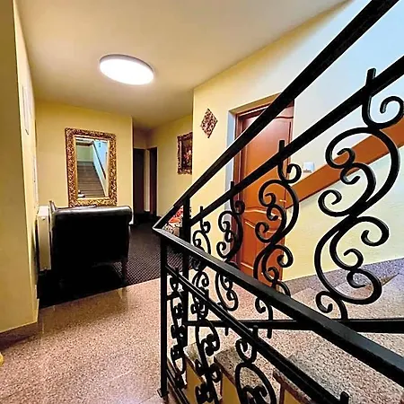 Sarenka Hotel