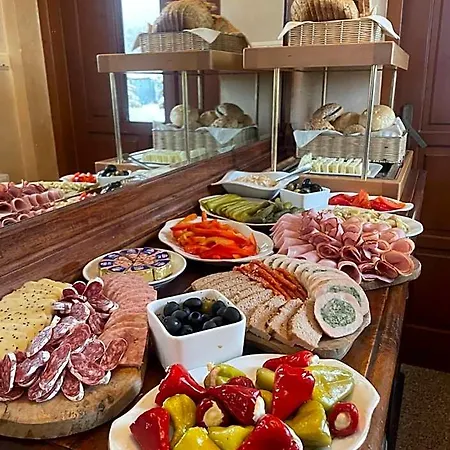 Sarenka Hotel