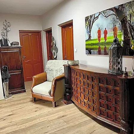 Sarenka Hotel *